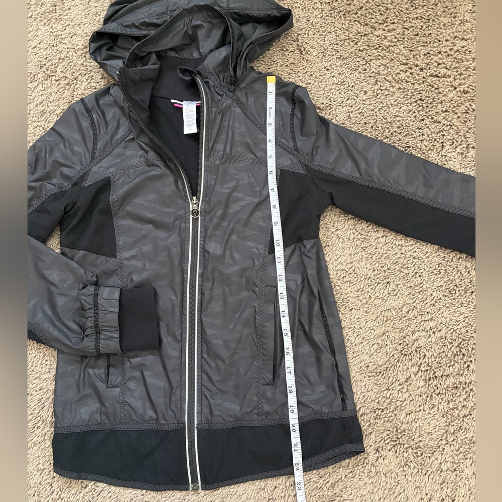 Ivivva Jacket by Lululemon Speed Ahead Jacket Black Zip Up Hooded Windbreaker - Picture 6 of 7